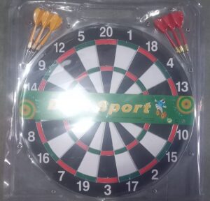 DART BOARD WITH SHARP DART MRP RS 500 (RACK C9)