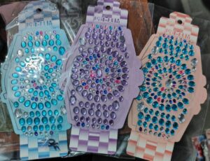 __MULTI DESIGN CRYSTAL STICKER MRP RS 50 (RACK C4)