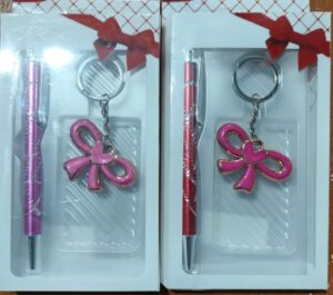 __GIFT SET WITH PEN AND KEY RING MRP RS 100 (RACK B3)
