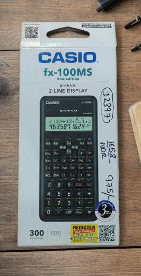 ////CASIO CALCULATOR FX -100 MS 2ND EDITION MRP RS 975 G2J3