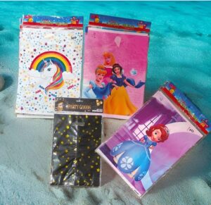 _PARTY GIFT BAGS MEDIUM SIZE PLASTIC MRP RS 15 (RACK C4)