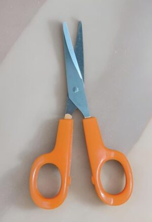 _ SCISSOR ORANGE HANDLE 5 INCH MRP RS 40 G2L2